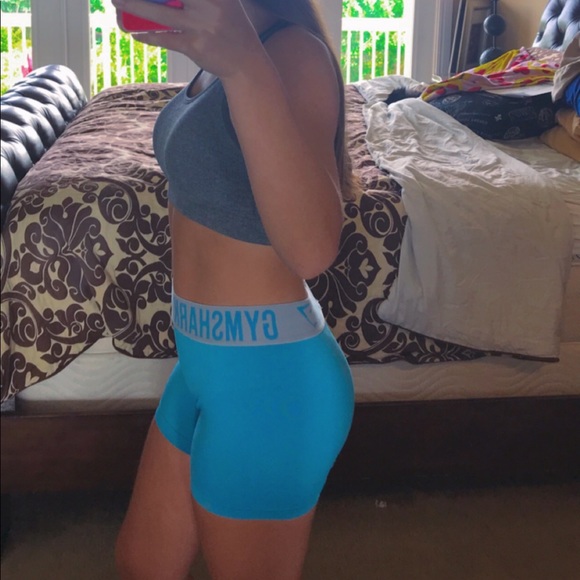 Gymshark Pants - Gymshark Seamless Shorts size Small